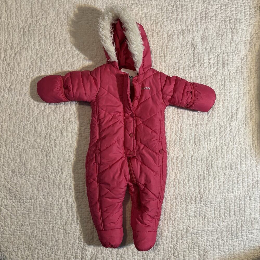 DKNY Baby Girl's Quilted Pink Snowsuit Bunting PRAM | 3-6 Months | Faux Fur Hood